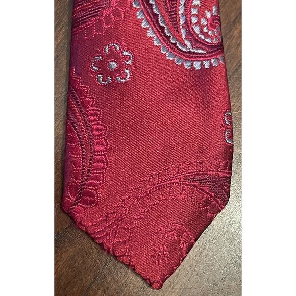 Sean John Red Hand Made 100% Silk Men’s Neck Tie Made In China - Picture 6 of 9